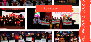 Kolaż złożony ze zdjęć zrobionych podczas wręczania nagród w konkursach przeprowadzonych przez Jednostkę Regionalną KSOW. Po prawej stronie na łososiowym tle pionowy napis: Rok 2021 z KSOW-em. Po środku kolażu między zdjęciami na takim samym tle napis: konkursy