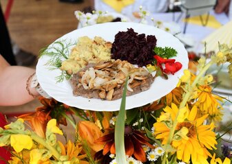 Potrawa "Bryzol z jezlenia z buraczkami", która zajęła pierwsze miejsce w półfinale konkursu Kobieta Przedsiębiorcza