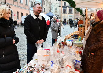 Stoisko wystawiennicze na Jarmarku Bożonarodzeniowym